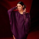Divya Pillai Instagram - 💜 Periwinkle 💜 Makeup @vikas.vks.makeupartist 💜 Purple & Gold Kaftan @imjoboyaugustine & @damanz.ventures 💜 Styling @imjoboyaugustine Pic @jibinartist Hair @nikhil_vks Studio @maxxocreative Thanks @huwais.majeed @vksbeautylounge #💜 #deeppurple #purpleandgold #purple #kaftan #purplemakeup #purpleflower #purplekush #purpleheart #purplelove #purpleyou💜 #thecolorpurple #fasion #fashionista #fasionaddict #fashionphotography #photography #photooftheday #photoshoot #photograph #everythingpurple #favorite #team #makeupartist #makeup #kochi #kochidiaries 💜