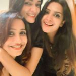 Divya Pillai Instagram – Moments V cherish ❤️

#fun #throwback #happy #days #moments #girls #bff #love #friendship #friends #laughter