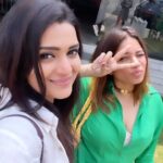 Divya Pillai Instagram - 🤍💚💚🤍 #reels reelsofinstagram #love #reelitfeelit #friendship #friends #shopping #kerala #fun