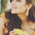Divya Pillai Instagram - It is better to love wisely, no doubt: but to love foolishly is better than not to be able to love at all - William Makepeace Thackeray Bridal collection by @ru.achbydivyaharidas MUA - @vikas.vks.makeupartist Hair - @sudhiar.hairandmakeup 📸 - @subhashmaheswar #bridalwear #bridalcollection #haldiceremony #haldi #indianbride #bridalmakeup #bridesofindia #bridesofinstagram #marigold #beautiful #love #happiness #instafashion #instagood #reels #reelsinstagram #reelsindia #reelitfeelit