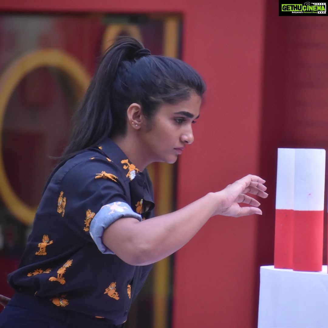 Divya Uruduga Instagram - A winner never stops trying ☺️ #TeamDivyaUruduga @colorskannadaofficial #divyauruduga #divyau #du #D #uruduga #DU #DUvians #thirthahalli #d #shivamoga #kpdu #arviya #arviyans #arya #preetiirali #live #love #laugh #peace #positivity #🧿 #bbk9 #bigbosskannada #biggbosskannadaseason9 #biggbosskannada #Voot #vootselect