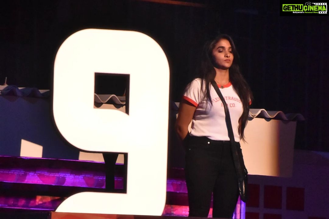 Divya Uruduga - 62.2K Likes - Most Liked Instagram Photos