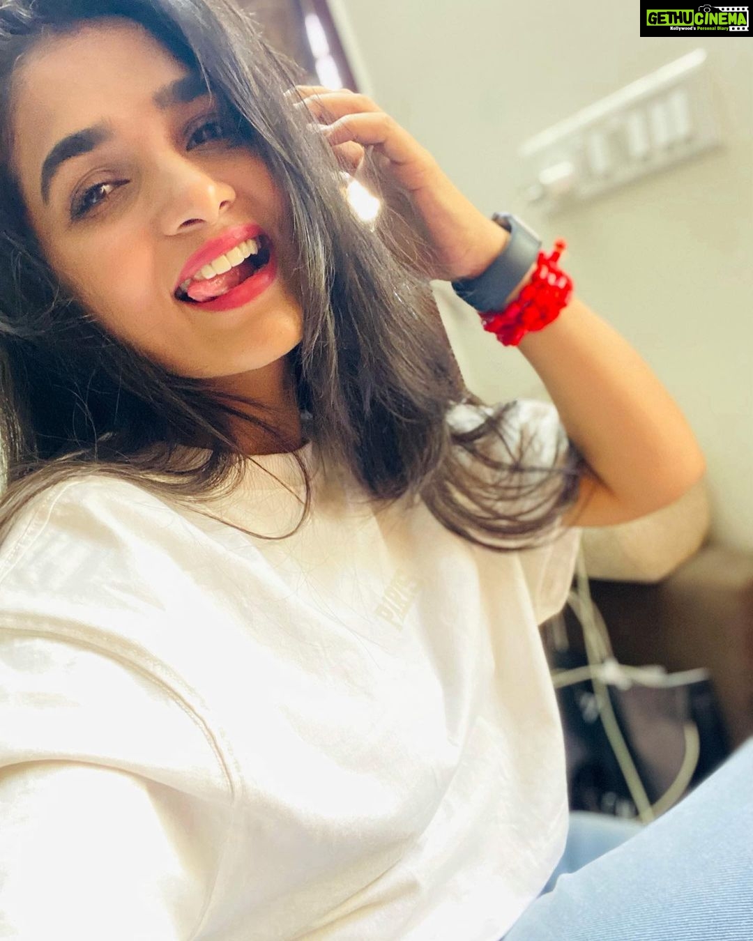 Divya Uruduga - 103.4K Likes - Most Liked Instagram Photos