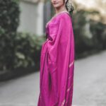 Divya Uruduga Instagram - My never ending love for sarees ♥ 📸 @weddingtalesbypreetham Jewellery: @velvetboxby 💛🖤 #divyauruduga #du #arviya #arviyans