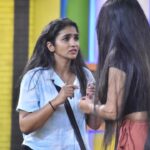 Divya Uruduga Instagram - POV : When you know the song but, you are not able to sing 🫣 Have you ever been in that situation?😹 #TeamDivyaUruduga @colorskannadaofficial #divyauruduga #divyau #du #D #uruduga #DU #DUvians #thirthahalli #d #shivamoga #kpdu #arviya #arviyans #arya #preetiirali #live #love #laugh #peace #positivity #🧿 #bbk9 #bigbosskannada #biggbosskannadaseason9 #biggbosskannada #Voot #vootselect