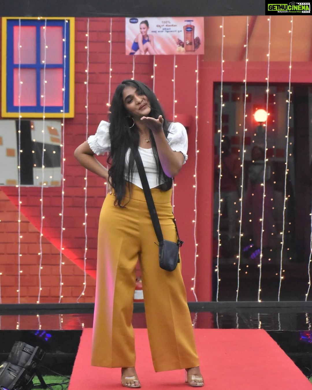 Divya Uruduga - 55.7K Likes - Most Liked Instagram Photos