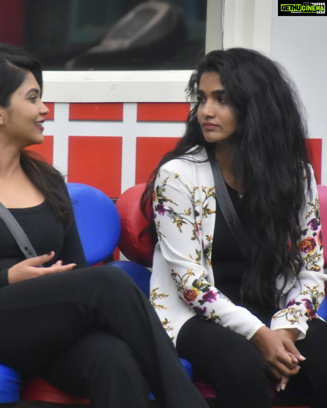 Divya Uruduga Instagram - Journey towards winning is never a destination, it's a way of life🫰☺️ #TeamDivyaUruduga @colorskannadaofficial #divyauruduga #divyau #du #D #uruduga #DU #DUvians #thirthahalli #d #shivamoga #kpdu #arviya #arviyans #arya #preetiirali #live #love #laugh #peace #positivity #🧿 #bbk9 #bigbosskannada #biggbosskannadaseason9 #biggbosskannada #Voot #vootselect