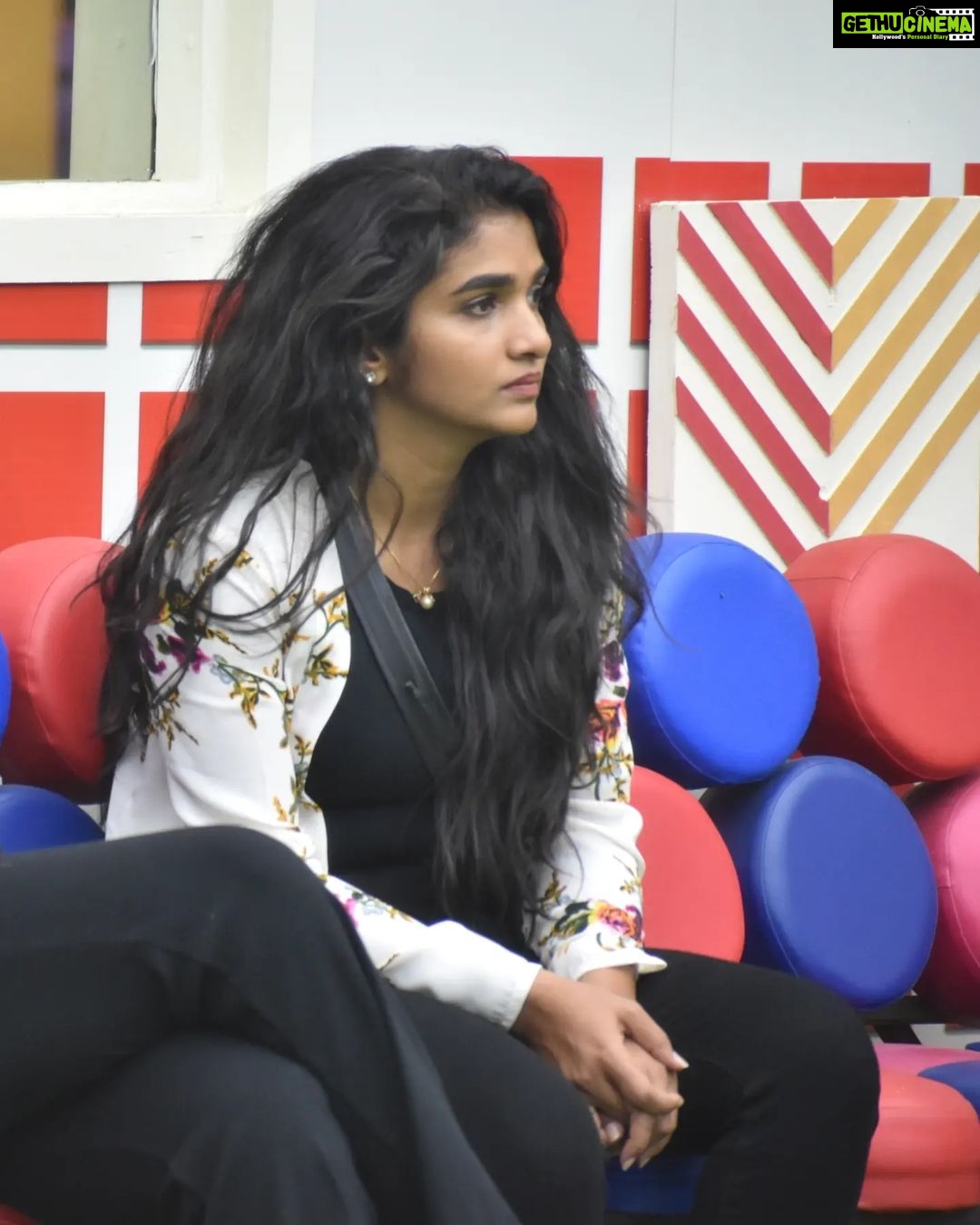 Divya Uruduga Instagram - Journey towards winning is never a destination, it's a way of life🫰☺️ #TeamDivyaUruduga @colorskannadaofficial #divyauruduga #divyau #du #D #uruduga #DU #DUvians #thirthahalli #d #shivamoga #kpdu #arviya #arviyans #arya #preetiirali #live #love #laugh #peace #positivity #🧿 #bbk9 #bigbosskannada #biggbosskannadaseason9 #biggbosskannada #Voot #vootselect