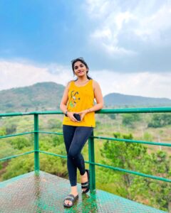 Divya Uruduga Instagram - Soulful soaking in the nature 🌳🍀🌻🐒🐘

💛🖤

Pc: @darshan_uruduga 🐵

#divyauruduga #divyau #du #D #uruduga #DU  #DUvians  #thirthahalli #d #shivamoga #kpdu  #arviya #arviyans #arya #preetiirali #live #love #laugh  #peace #positivity #🧿