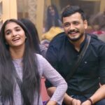 Divya Uruduga Instagram - ನಿಮಗೆಲ್ಲರಿಗೂ ಹೊಸ ವರ್ಷದ ಶುಭಾಶಯಗಳು . ನಿಮಗೆಲ್ಲರಿಗೂ ಒಳ್ಳೆಯದಾಗಲಿ ಪ್ರೀತಿ ಸದಾ ಇರಲಿ . #preethiiraliantaraladinda #aravindkp #aravindkp69 #arvians #arviya #udupi #kadiyali #racer #dirtbikes #rallylife #divyauruduga #DU #thirthahalli 💛🖤