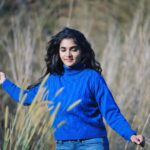 Divya Uruduga Instagram - Sending you some smiles, love and stardust♥️✨ 🖤💛 📸 : @__a_p_creation__ @__madhusagar__ 😎 #divyauruduga #divyau #du #D #uruduga #DU #DUvians #thirthahalli #d #shivamoga #kpdu #arviya #arviyans #arya #preetiirali #live #love #laugh #peace #positivity #🧿