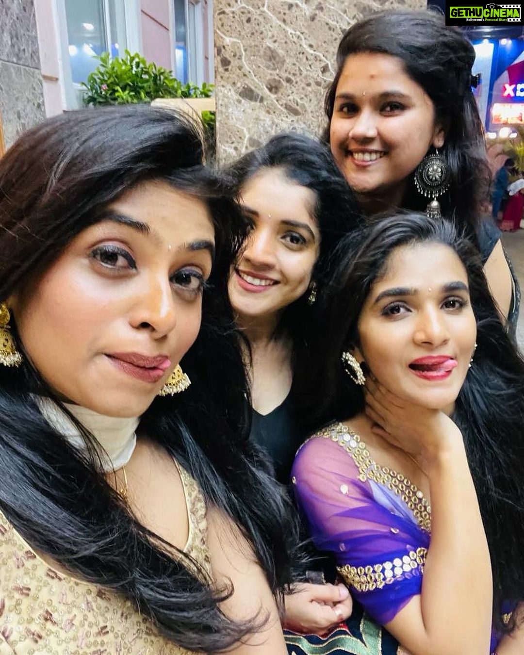 Divya Uruduga - 112.8K Likes - Most Liked Instagram Photos