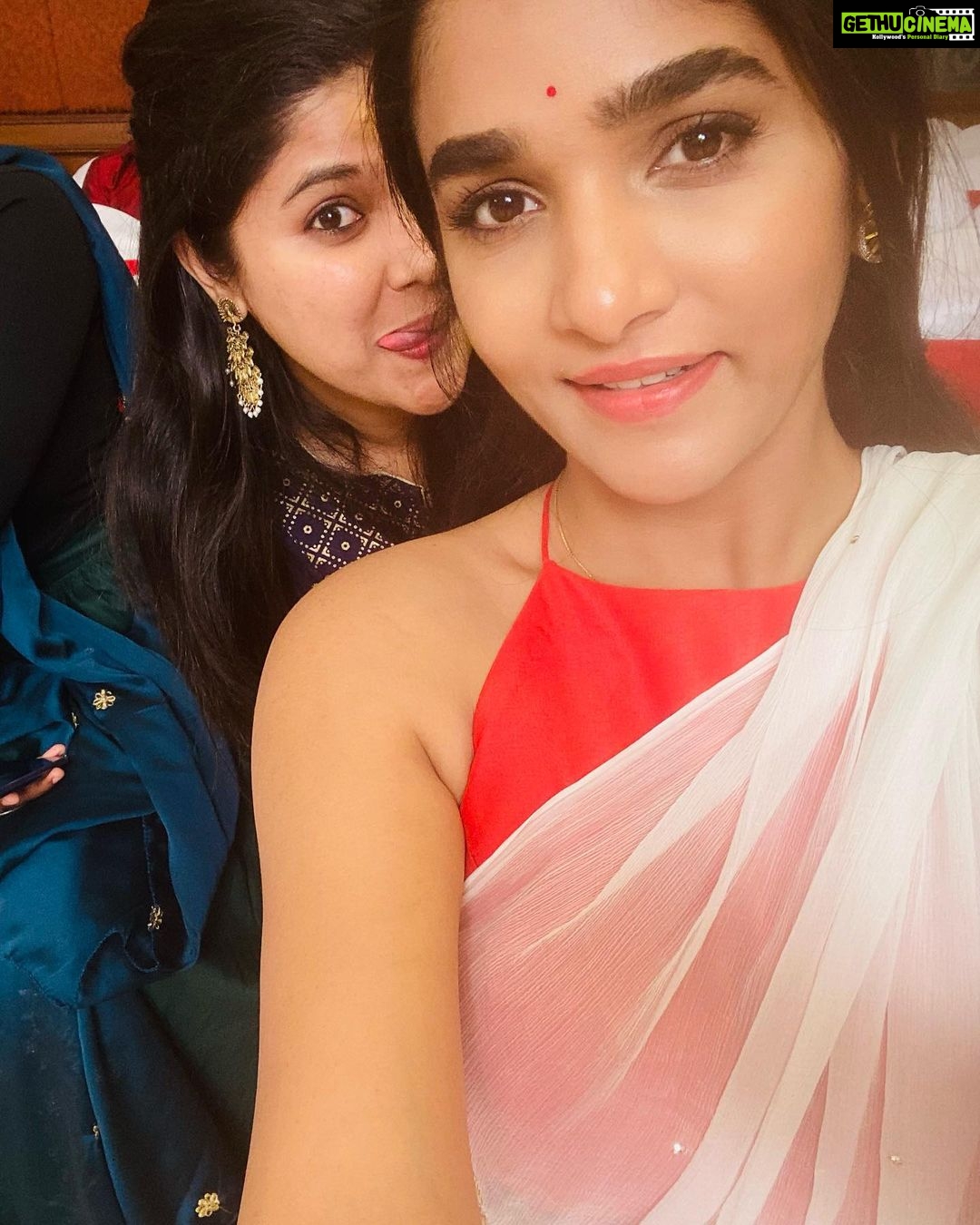 Divya Uruduga - 112.8K Likes - Most Liked Instagram Photos
