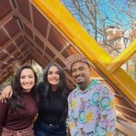 Divya Uruduga Instagram - Laughter, food & fun kinda day!👭👬 @aravind_kp @iamvaishnavioffl @raghu_vinestore_official 💛🖤 #divyauruduga #divyau #du #D #uruduga #DU #DUvians #thirthahalli #d #shivamoga #kpdu #arviya #arviyans #arya #preetiirali #live #love #laugh #peace #positivity #🧿