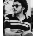 Divyenndu Instagram - When you realise, it’s your order coming!!! Imagine it’s coming.. in slow motion.. on this track!!! #saturday #PizzaDay #cheatday #blacknwhite 🍕 🍕 🍕 🍕 🍕 🍕 🍕 🍕 🍕 Location courtesy -@salttkarjat Shot by - @abheetgidwani Stylist - @nikitajaisinghani HMU - @hairplaywitshabby @jatin_veerkar Dream Land