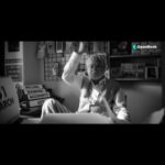 Divyenndu Instagram - Ek challenge de raha hu, Zara dance wance dekho humara, reel weel banao aur humara naam roshan karo! Aur OpenBook try karo, ye hai #DhandheKaNayaSukh and is the ideal solution for small businesses who are looking to manage their billing to banking in one app i.e. @openbookhq . #businesskarosimple
