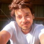 Divyenndu Instagram - Fresh out of the bed... morning guys!! Feel good day..Good Day to all.. apna dhyaan rakho.. Stay Happy Stay Safe 😇🤗