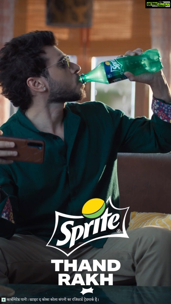 Divyenndu Instagram - Yeh tha apna #FridayMove. Ab aapki baari. Share your reel to take part in the challenge and win Philips True Wireless Bluetooth Headphones, every Friday