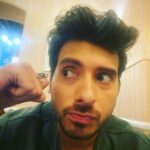 Divyenndu Instagram - Bulata hai... par sunne ka nahin..!!!!!