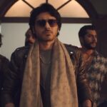 Divyenndu Instagram - Dekh rahe hai kuch dino se, @JarAppHq waale vasooli karne mein lage hue hai. Par yaad humein dilana padega: Jo vasoola hai, woh bachana bhi toh hoga. Dekho kaise bachate hai, hamare style main. #BachaoJarAppPe