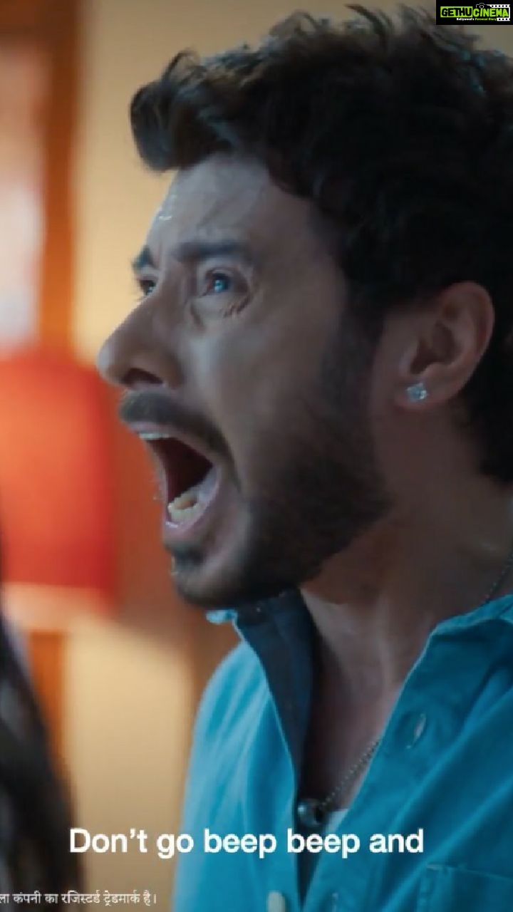 Divyenndu Instagram - *Sprite Fizz* Yeh lo #FridayRelease. Sprite kholo, scan kro, watch kro, aur (just like me 😎) apna heat release karte raho! @Sprite_India #ThandRakh