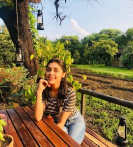 Eisha Singh Instagram - Beauty is what I look for- in quiet places, in rushed places, in mountains, in small corners of my home, in soft corners of my heart- but it’s all right here, where I sit and breathe. 🍀♥️