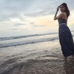 Eisha Singh Instagram - There is something magical about waves crashing in the sand, the sun shining bright with teases of wind blowing between palm trees on summer days. 💕🏝 . . . Wearing this gorgeous halter dress by @kairabynikita 💙
