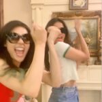 Eisha Singh Instagram - Tag your bestie who never answers your phone 😂 #reels #reelkarofeelkaro #reelitfeelit #reels #reelsinstagram