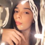 Eisha Singh Instagram - Even in darkness even the tiniest of lights shines bright. We may be going through a difficult time, but we will get through it. Light will always find it's way through every darkness. ♥️✨ #StaySafe #StayHome #SendingLoveAndLight