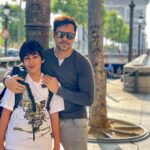 Emraan Hashmi Instagram – Paris afterglow 🌞 🌅