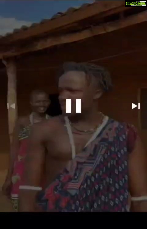 Emraan Hashmi Instagram - Couldn't have lip synced it better๐๐ฅ๐. #LutGaye in Africa