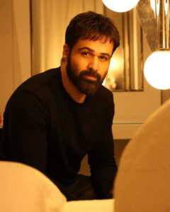 Emraan Hashmi Instagram - Here's to lookin at you! 😉😉