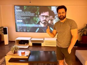 Emraan Hashmi Instagram - The darker the mystery, the darker the future 😈
You may not fall asleep tonight🤯
Watch #DybbukOnPrime now. @primeideoIN: Link in bio

@nikifying @manavkaul @jayrkrishnan #BhushanKumar #KrishanKumar @kumarmangatpathak @abhishekpathakk @tseriesfilms @panorama_studios @tseries.official