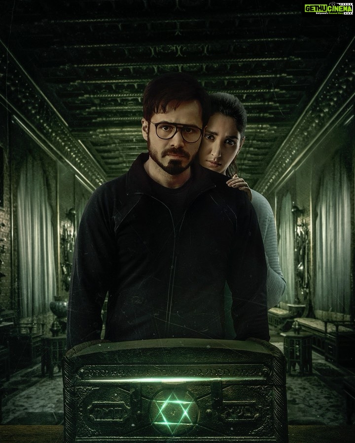 Emraan Hashmi Instagram - The darker the mystery, the darker the future 😈 You may not fall asleep tonight🤯 Watch #DybbukOnPrime now. @primeideoIN: Link in bio @nikifying @manavkaul @jayrkrishnan #BhushanKumar #KrishanKumar @kumarmangatpathak @abhishekpathakk @tseriesfilms @panorama_studios @tseries.official