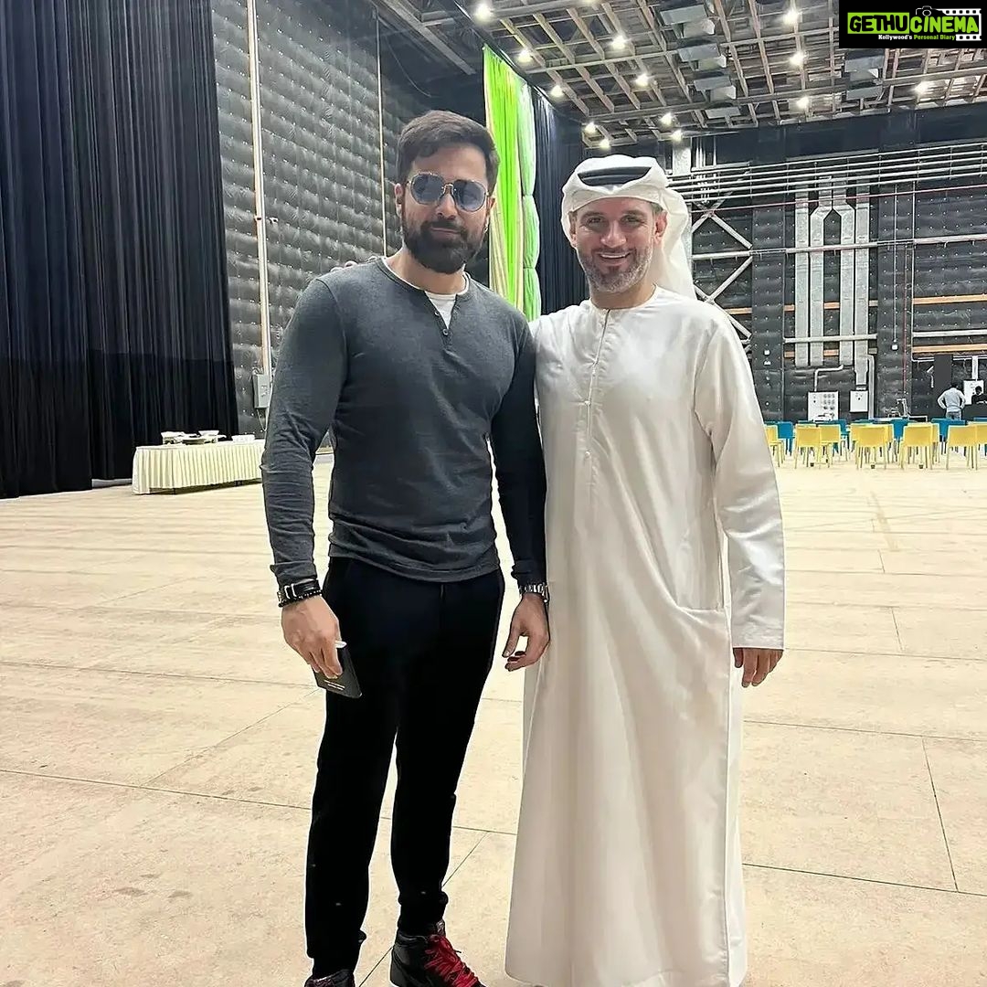 Emraan Hashmi Instagram - I’m so honored to receive the Golden Visa from a country that I love Unconditionally! I’m amazed with this beautiful country and all of the opportunities it provides. The future is here and I’m so glad to be a part of it all! Thanks to Dubai Film and TV Comission for supporting the singers and creative people @filmdubai Thanks to @gdrfadubai @dubaiculture @aljanahi