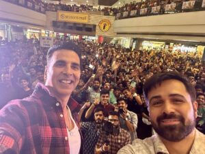 Emraan Hashmi Instagram - Thank you Pune ❤️ @akshaykumar