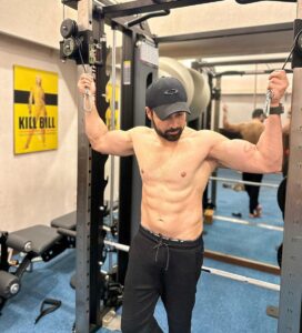 Emraan Hashmi Instagram - 🏋️‍♂️
