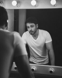 Emraan Hashmi Instagram - Just reflecting 🪞.
