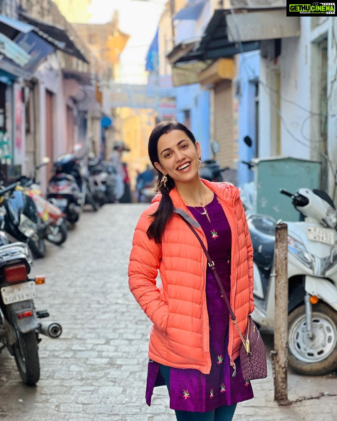 Esha Kansara Instagram - My kinda breakfast 🥹🥰 #Poha&Chai Nathdwara - the City of Shreenathji