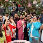 Esha Kansara Instagram - 💥💥💥💥#3ekka #wrapup See you this Janmashtami 😇🙏 Thank you to each and every team member for making this film feel and look so good! Hoping for the bestest of the best of everything for everyone ❤️❤️❤️❤️ @vaishalshah7 @rajesh_filmcrafting @parth__85 @jannockfilmsllp @anandpanditmotionpictures