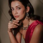 Esha Kansara Instagram - Ain’t no occasion without my jewellery from @eshyl_silver 💕 925 Silver Jewellery for every celebration! Shot by: @devansh5 Creative director: @thekushalnaik Art director: @manankharsani Concept & Styling: @styleitwithniki Outfit: @flairthestudio Hair: @_hair.by.freya_ Make up: @theglitterboxbyshreyapatel Location courtesy : @brandnbread.agency Production: @thejaiminpatel @gohildipen @vishal_jain20105 #eshyl #eshyl925jewellery #silverjewelry #eshakansara