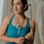Esha Kansara Instagram - Me waiting to go to Ahmedabad for the next Uttarayan! 🙈🤓 coz Mumbai mein kaun patang udata hai?😋 . Shot by: @devansh5 Creative director: @thekushalnaik Art director: @manankharsani Concept & Styling: @styleitwithniki Blue Outfit: @tijoree.by.nikitabhatt Hair: @_hair.by.freya_ Make up: @theglitterboxbyshreyapatel Location courtesy : @brandnbread.agency Production: @thejaiminpatel @gohildipen @vishal_jain20105 #eshyl #eshyl925jewellery #silverjewelry #eshakansara #navratri2022