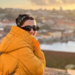 Esha Kansara Instagram - To? Kaisa raha aapka Sunday? ☃️ Also according to my Instagram feed post, I’m still in Porto, mentally too ☃️🥳😍❤️ Guess who clicked the pictures? 🧐 Porto Centro