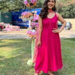 Esha Kansara Instagram - The one from the wedding I attended before my wedding! Pictures abhi baaki hai mere dost! 😋Tab tak inhe nihaarlo 🐣 Wearing @nykaafashion Kurta Set: Indi Inside Earrings: Pipa Bella Footwear: Gajra Gang The ultimate destination for all things fashion, download the #NykaaFashion App \ @mynykaa #NykaaFam