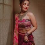Esha Kansara Instagram - Until next year! 🫠🥰 #navratri2022 Styled by @styleitwithniki Outfit @khakobyheenapatel Jewellery @eshyl_silver Photography @badal_patel52 #navratri #garba #navratri2022 #eshakansara #garbalook