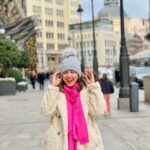 Esha Kansara Instagram - M A D R I D , you’re the kind of cold I like 🤪😍🥰🌸❄️🌨️☃️🍧 Sol, Centro Madrid