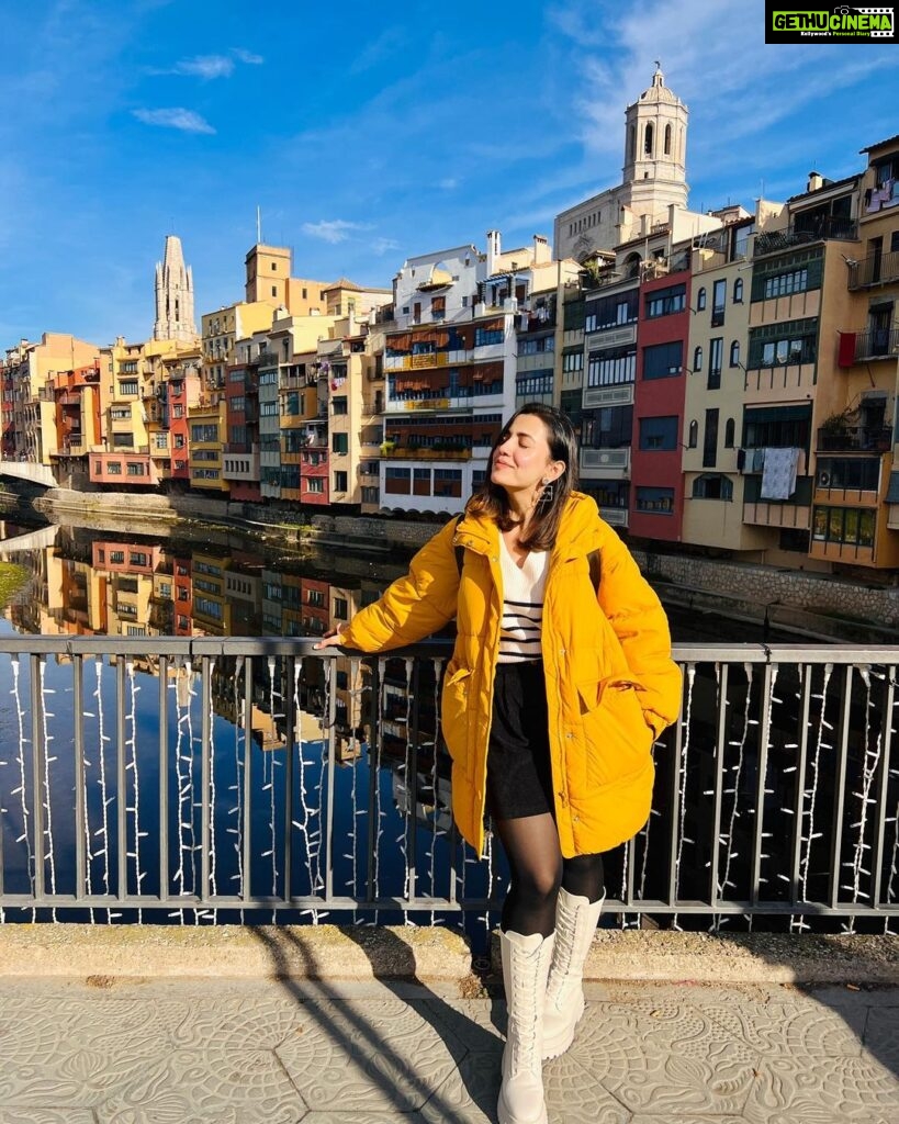 Esha Kansara Instagram - Goodbye Barcelona! 🥳