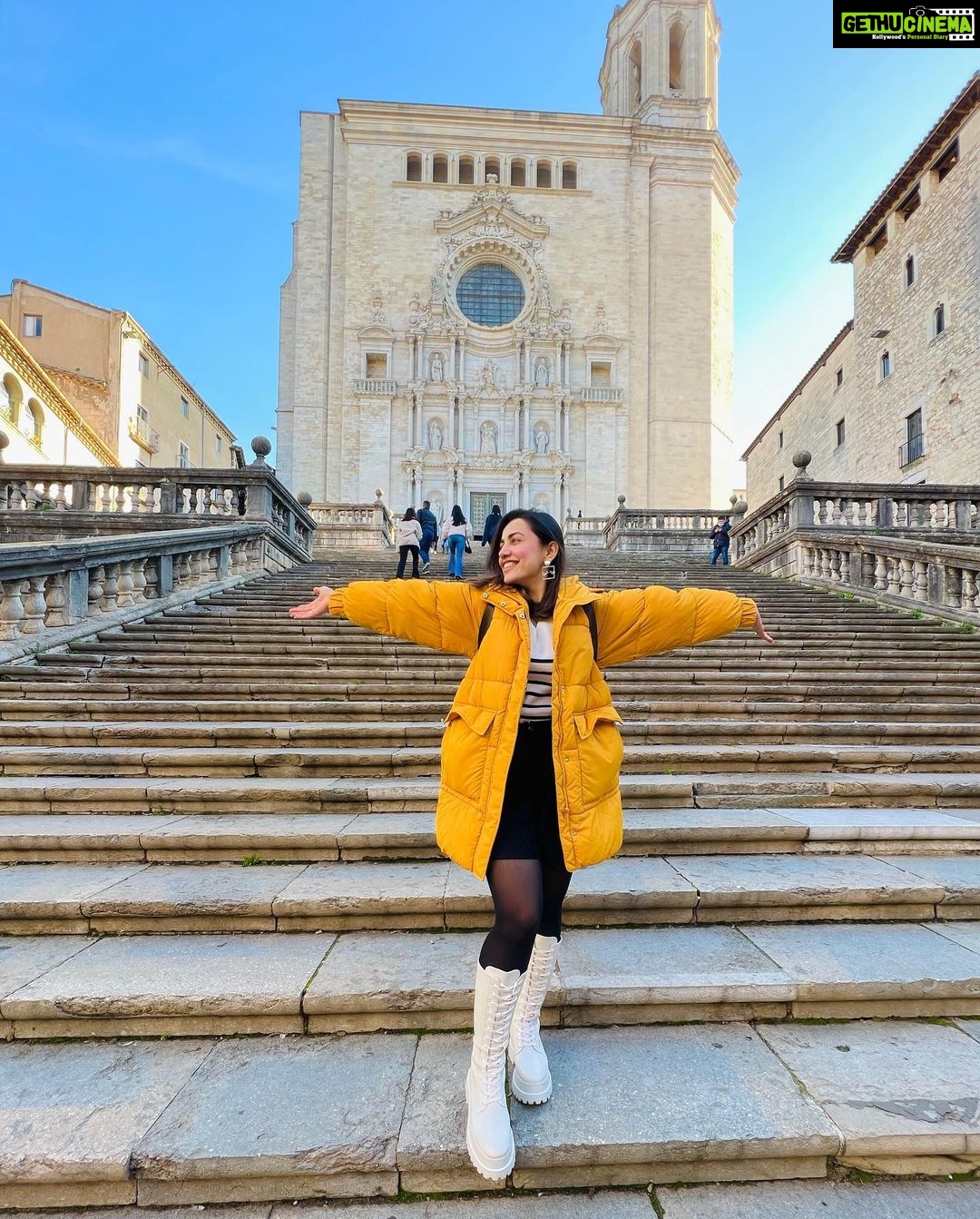Esha Kansara Instagram - Goodbye Barcelona! 🥳