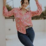 Esha Kansara Instagram - 🌸🌸🌸 📸 - @badal_patel52