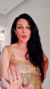 Flora Saini Instagram - Haaanji!!! 😛🤗❤️

#reels #reelsinstagram #reelitfeelit #trending #reellife #reelkarofeelkaro #reel #everydayreels #instagramreels #instareels #reelsinsta #reelsvideo #party #happybirthday #birthday #gift #reelsviral #reelslovers #happiness #favourite #reelsofinstagram #love #insta #instamood #instagram #instagood #explorepage